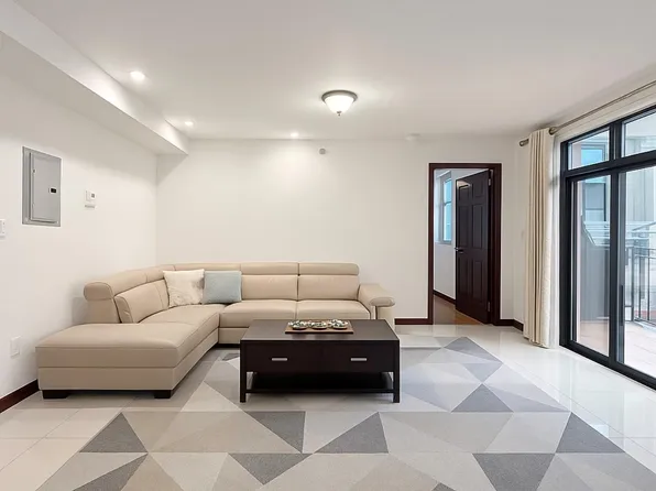13229 Blossom Avenue #6, Flushing, NY 11355