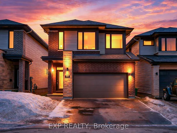 52 Whooping Crane Rdg, Ottawa, ON K4M 0P2