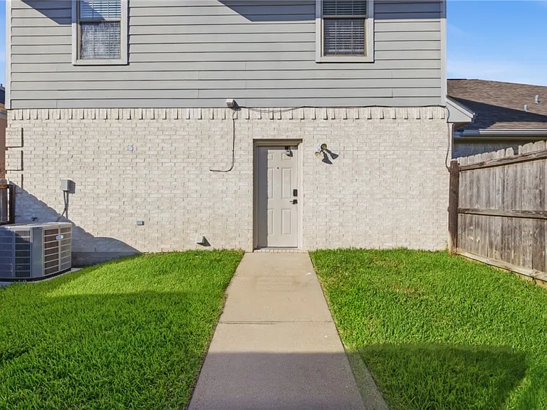 3840 Oldenburg Ln — Photo 27