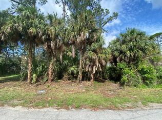 211 9th St NW #3, Steinhatchee, FL 32359