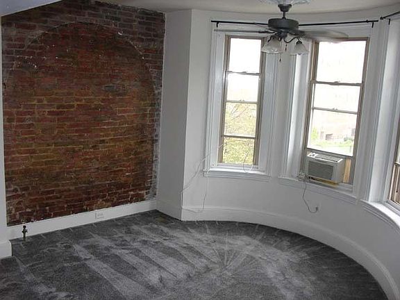 3rd fl living rm