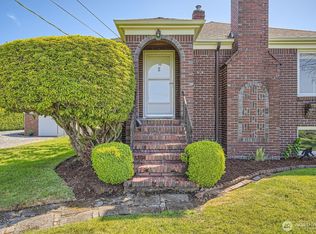 10758 22nd Ave SW, Seattle, WA 98146