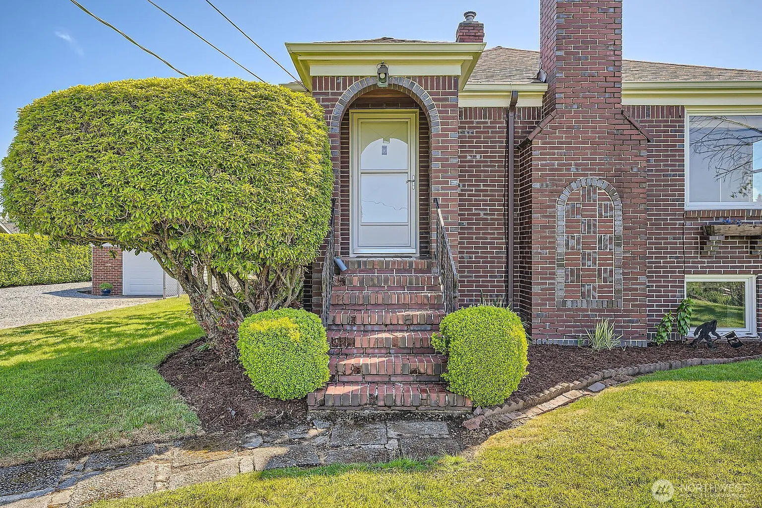 10758 22nd Avenue SW photo 1
