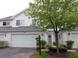 1641 Waterford Rd #1641, North Aurora, IL 60542