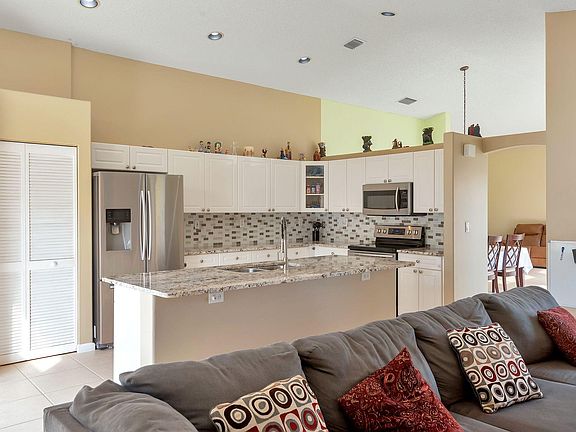 5th image of 5161 Prairie Dunes Village Cir