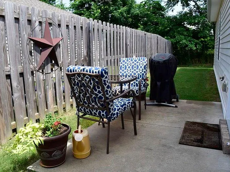 4470 W Bungalow St — Photo 17