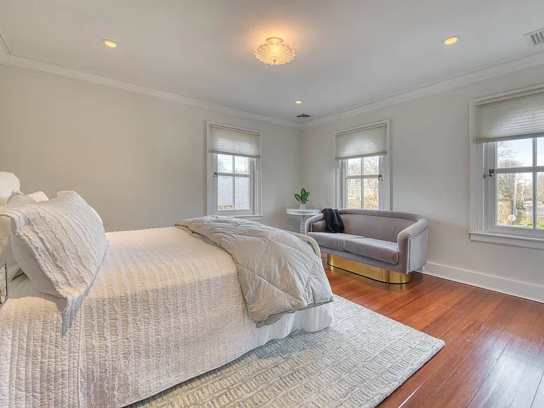 232 Hill St — Photo 20