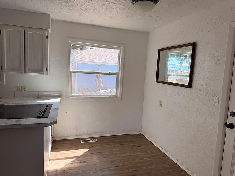 2815 Sedona Ave NE — Photo 5