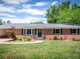 3301 Windsor Pl, Statesville, NC 28625