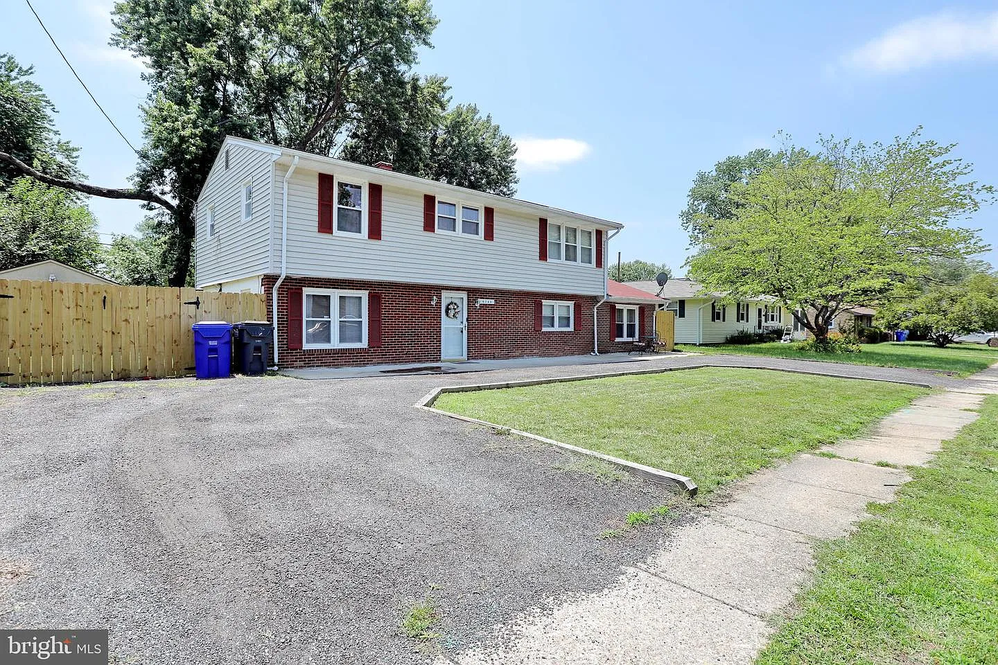 6745 Amherst Rd photo 1