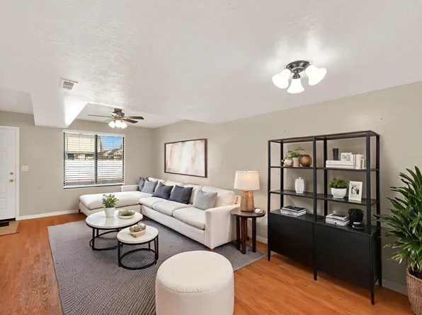 3681 S 1950th St W #32, West Valley City, UT 84119