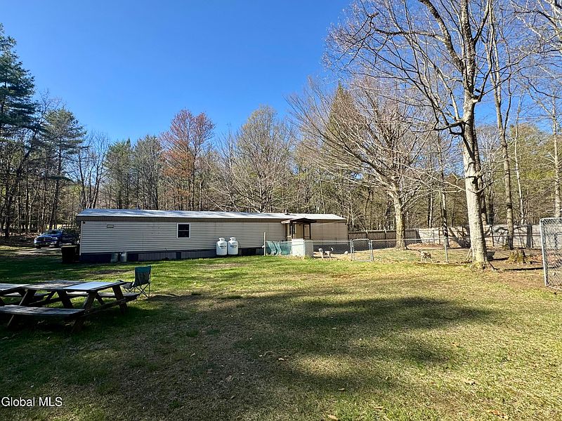 5th image of 203 Wells Road