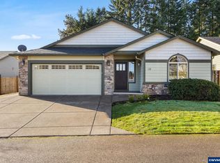 128 Lillian Ct SE, Salem, OR 97306