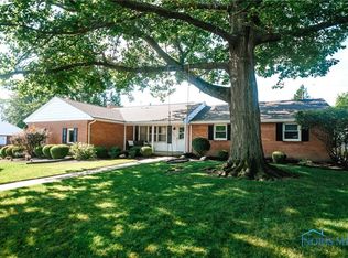 225 E Yates Ave, Findlay, OH 45840