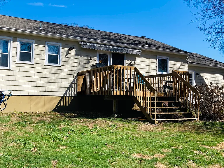 16 Farview Ave — Photo 12