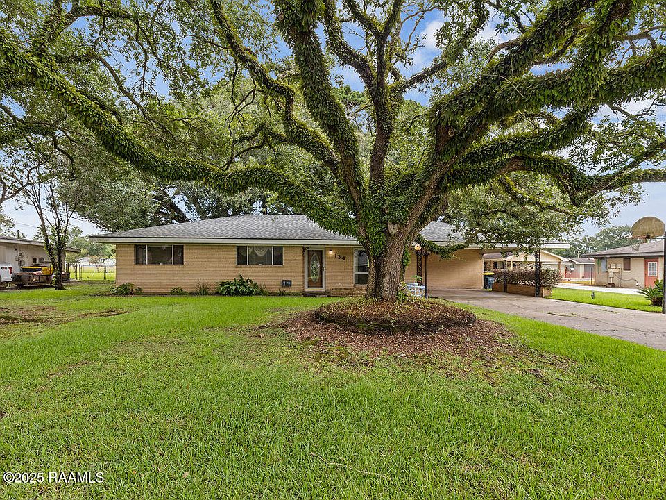 1st image of 134 Saint Pierre Blvd