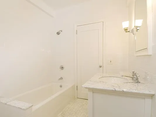 Sold by Sotheby's International Realty | media 28