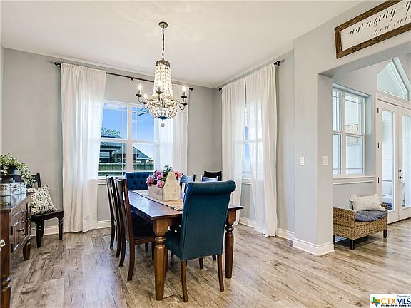 4th image of 501 Sydney Blvd