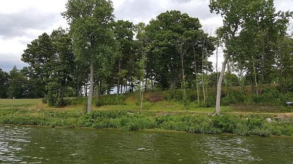 4th image of 37 Cayuga Shores Dr
