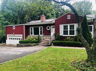 39 Palmer Ave, Scarsdale, NY 10583