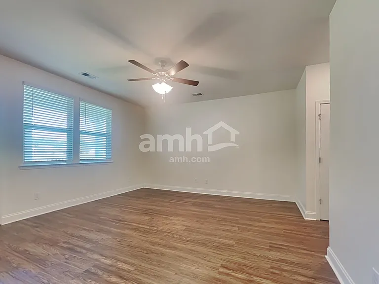 320 Azore Way — Photo 7