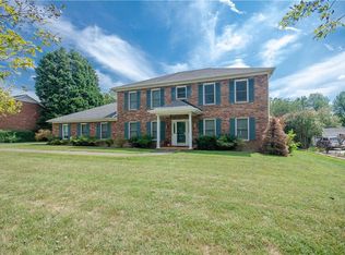1108 Kingswood Dr, Kernersville, NC 27284