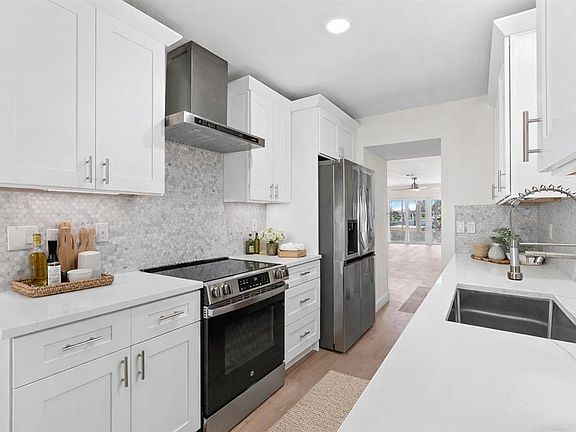 4th image of 4448 Marine Pkwy