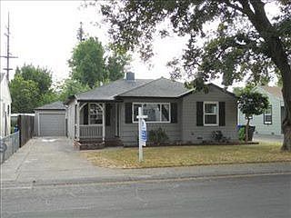 1st image of 4521 62nd St