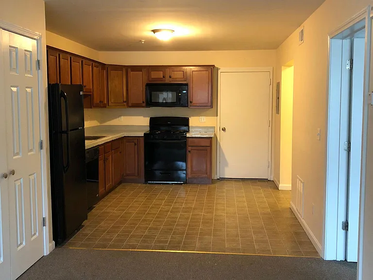 12 Main St #3 — Photo 3