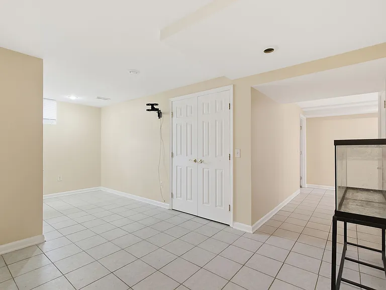 10205 Balsamwood Dr — Photo 29