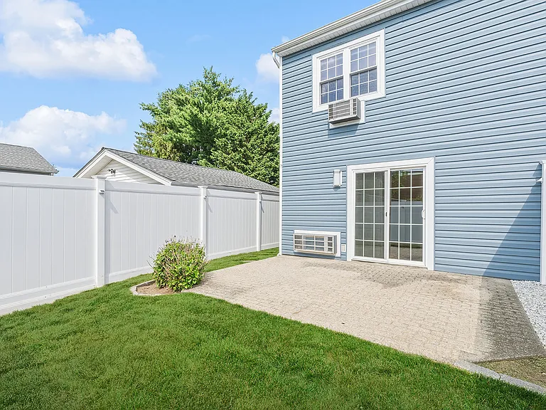 52 Reilly Ct #1 — Photo 26