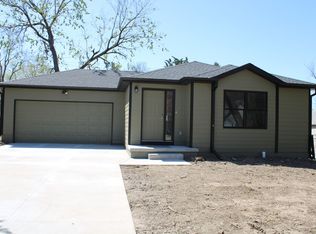 1245 Adams St, Lincoln, NE 68521