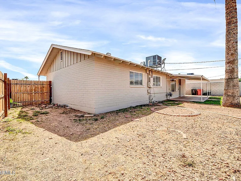 6420 E Windsor Ave — Photo 30