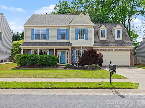 4018 Manor House Dr, Charlotte, NC 28270