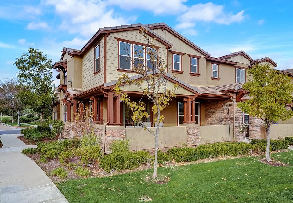 1st image of 28600 Pietro Dr