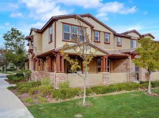 28600 Pietro Dr, Valencia, CA 91354