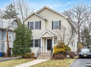 384 Park Ave #1A, Rutherford, NJ 07070