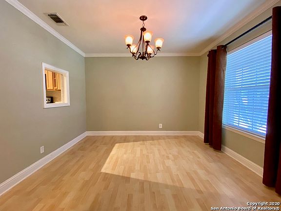 5th image of 3635 Sugarhill Dr
