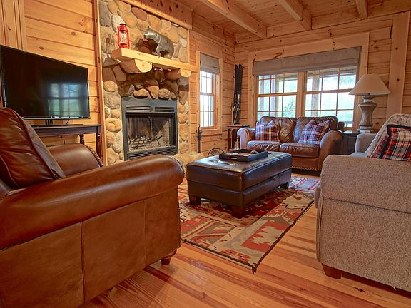 3rd image of 3571 Hidden Dunes Dr
