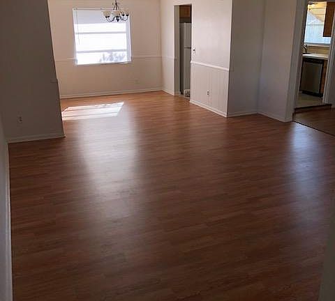 2nd image of 1717 Jordan Dr