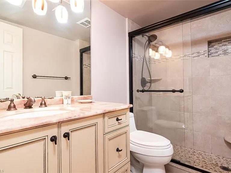 1222 Gordon Dr #14 — Photo 7
