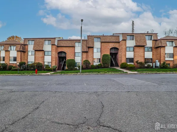 107 Edison Glen Ter, Edison, NJ 08837