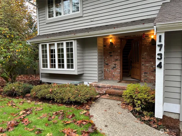 1734 Medallion Loop NW, Olympia, WA 98502
