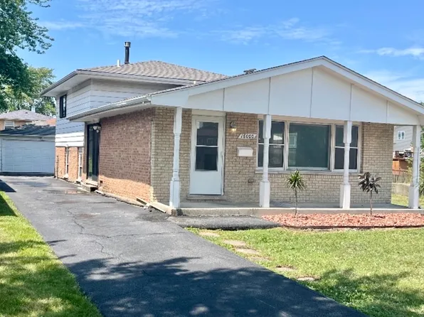 18000 Greenview Ter, Country Club Hills, IL 60478