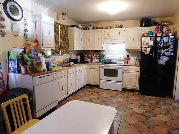 3rd image of 117 Oriole St