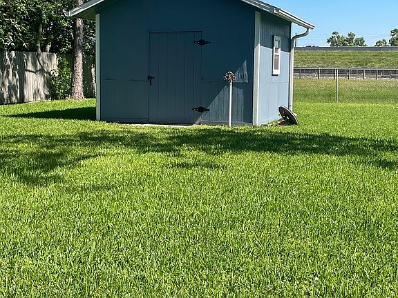 Large shed in back
