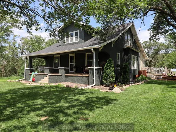 405 W 2nd Rd, Trumbull, NE 68980
