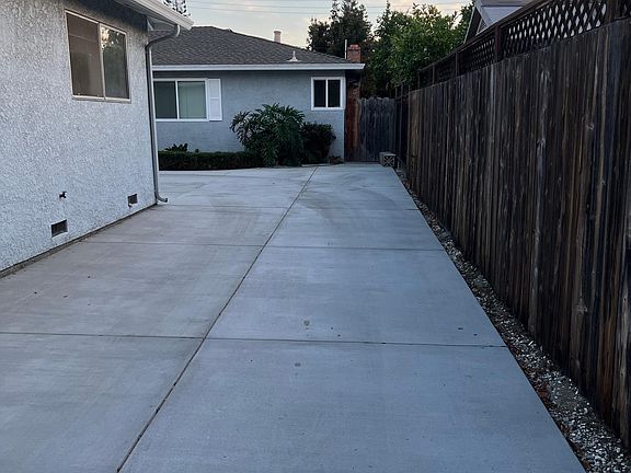 Driveway to Back Unit