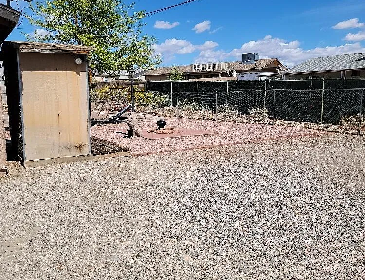 830 Falcon Dr — Photo 23