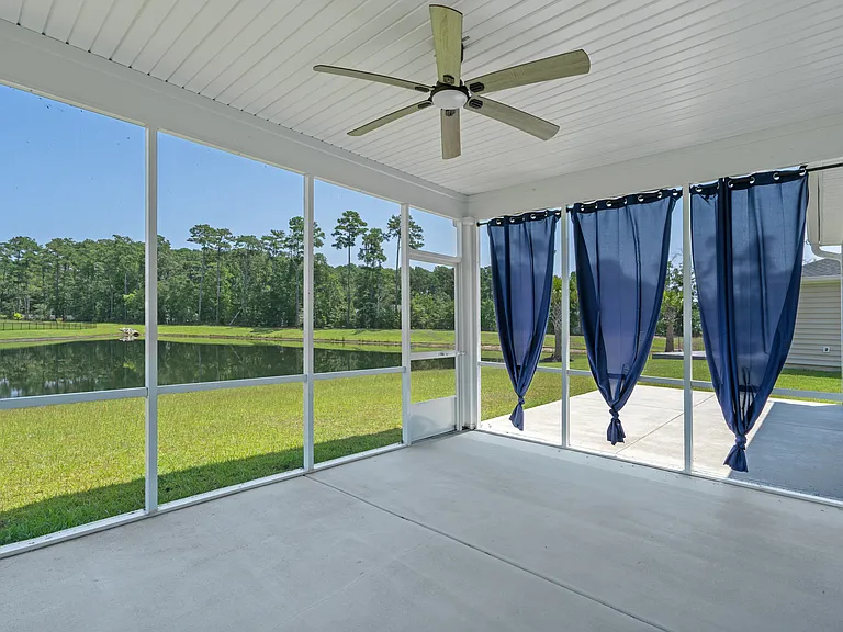 135 Empyrean Cir — Photo 11